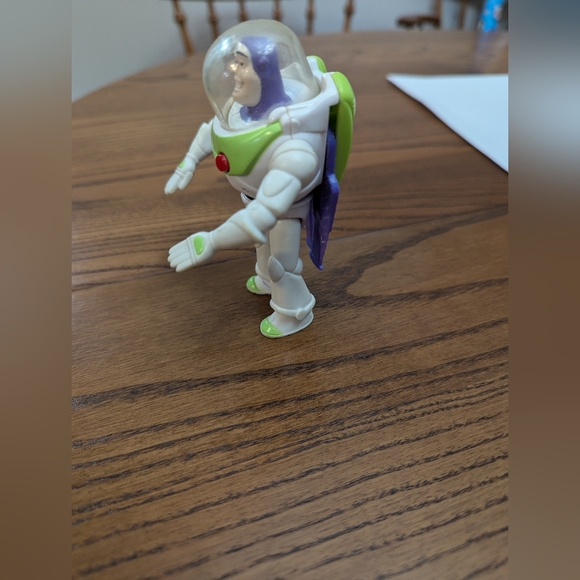 Disney Buzz Lightyear. 4 inches. Toy from Burger King kids meals in 1995. GUC. - Picture 5 of 6